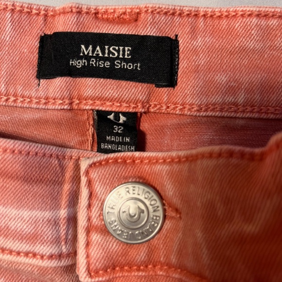 True Religion Maisie High Rise Shorts in Lobster Bisque color Size 32 NWT - Picture 5 of 10